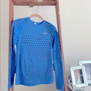 Under Armour long sleeved shirt size XS